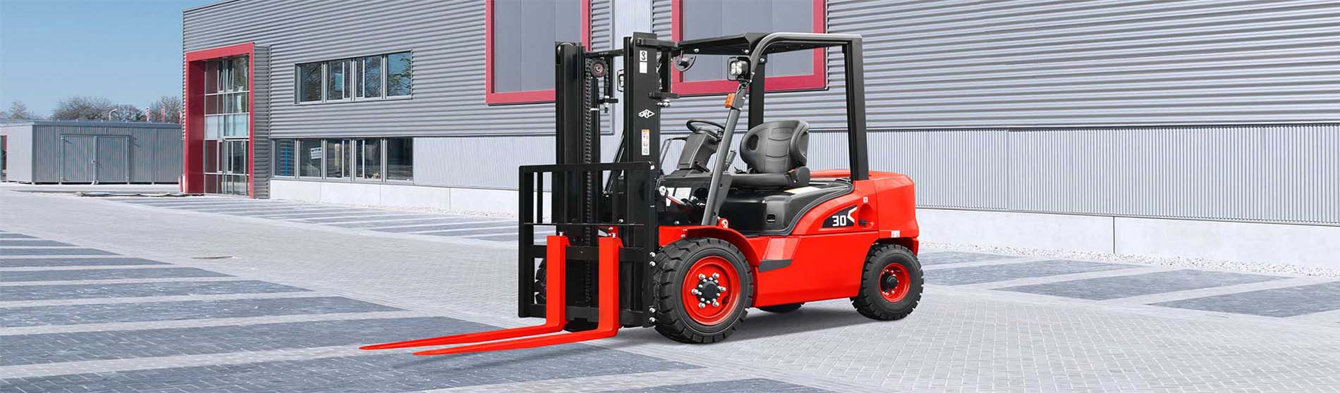 Forklift hire Royal Tunbridge Wells unloading pallets from a commercial truck